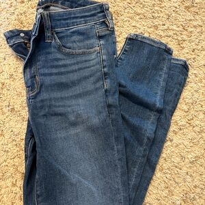 AE skinny jeans- great condition